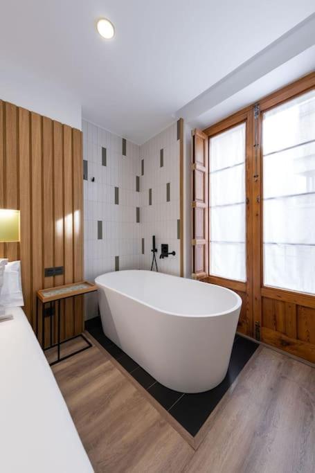 Precioso Loft Con Banera De Isla Apartment Alcoy Bagian luar foto